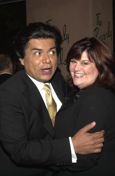 George Lopez and wife — Stock Photo, Image