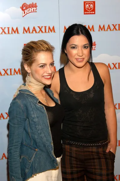 Michelle branch och brittany murphy — Stockfoto