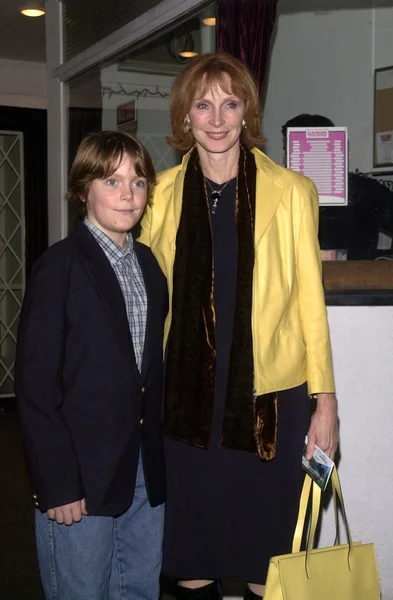 Gates mcfadden und son james — Stockfoto