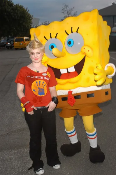 Kelly Osbourne und Sponge Bob — Stockfoto