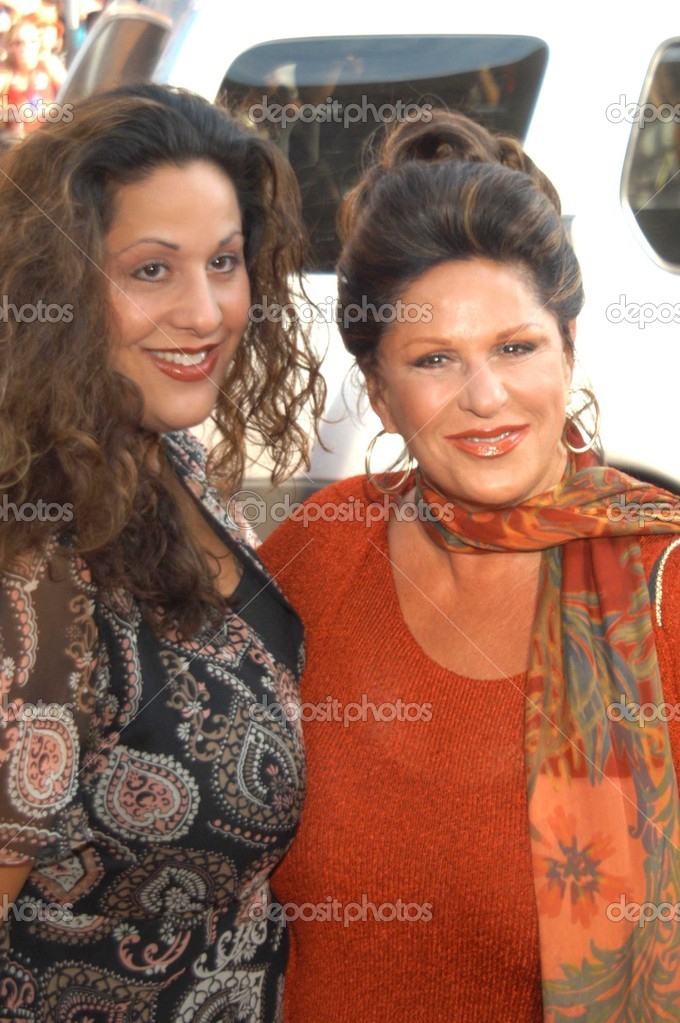 Lainie kazan photos
