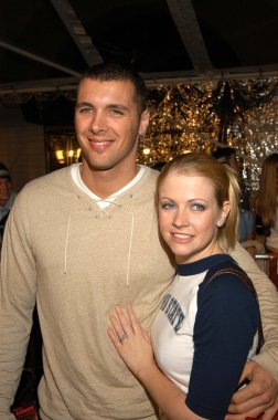 wilkenson Melissa joan hart ve kocası mark