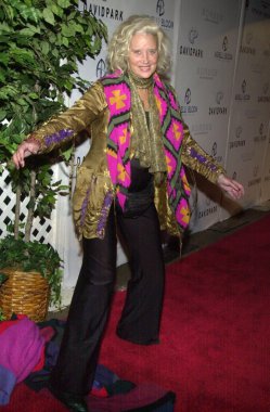 Sally Kirkland
