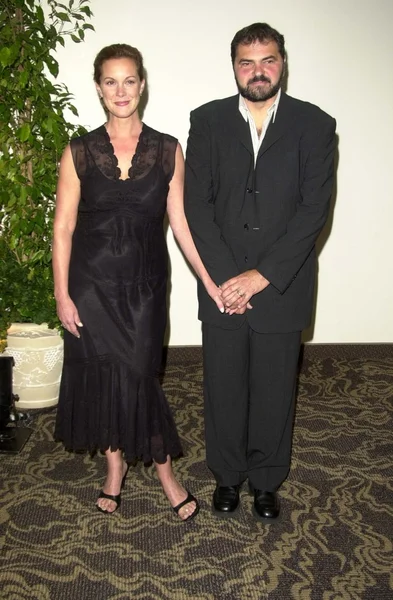 Elizabeth Perkins and husband Julio Macat — Stock Photo, Image
