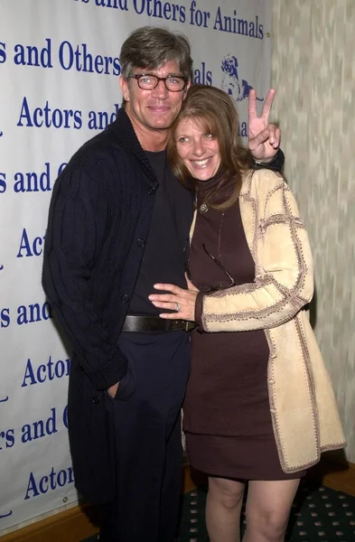 Eric Roberts y su esposa Eliza — Foto de Stock