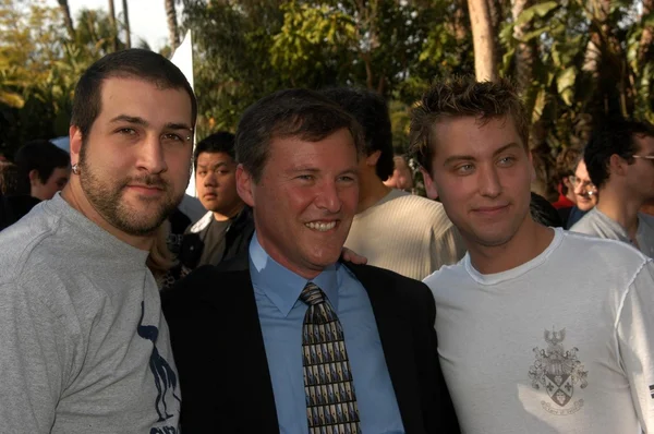 Joey fatone, leigh steinberg und lanzenbarsch — Stockfoto