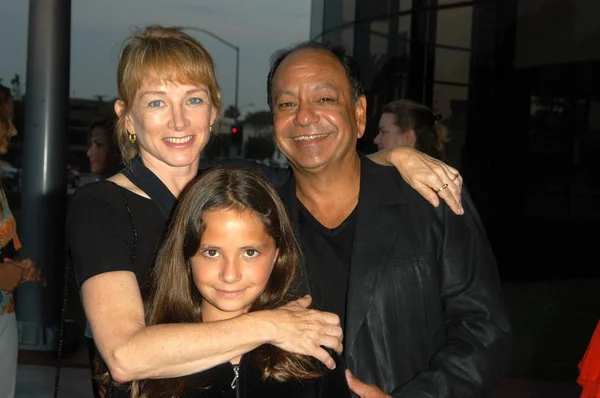 Cheech marin und familie — Stockfoto