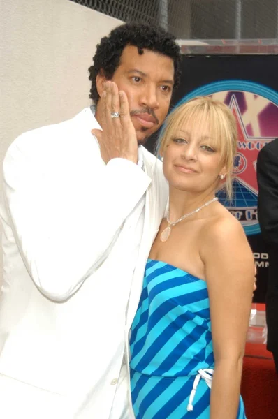 Lionel Richie and daughter Nicole Richie — Stock Photo, Image
