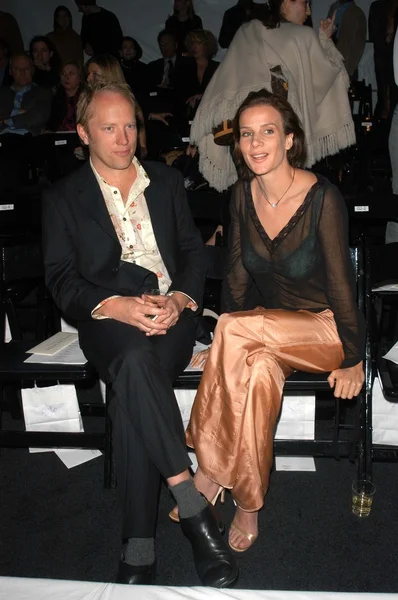 Rachel Griffiths e marito — Foto Stock