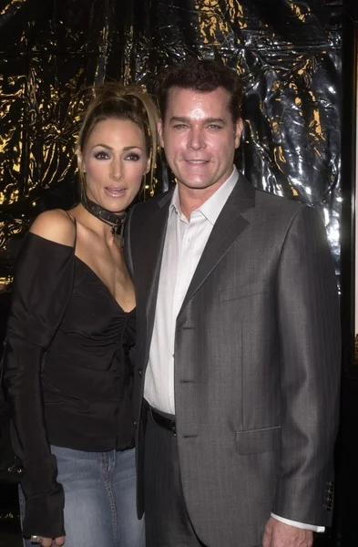 Ray liotta und ehefrau michelle grace — Stockfoto