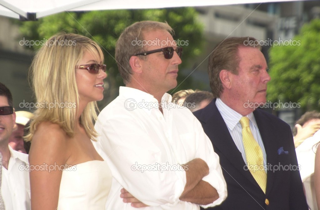 Christine Baumgarten, Kevin Costner et Robert Wagner — Photo