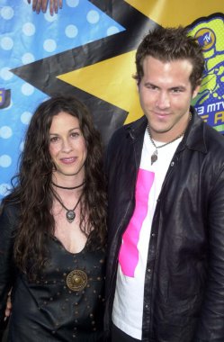 Alanis morissette ve ryan reynolds