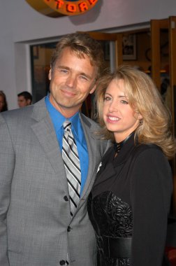 John schneider ve eşi elly