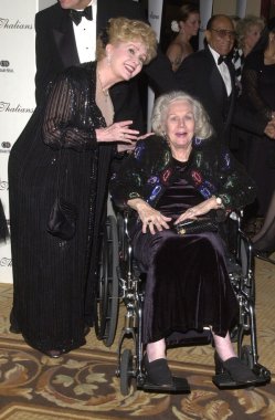 Debbie reynolds ile sybil brand