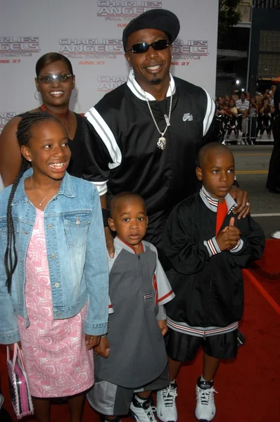 MC Hammer and family — Stock Photo, Image