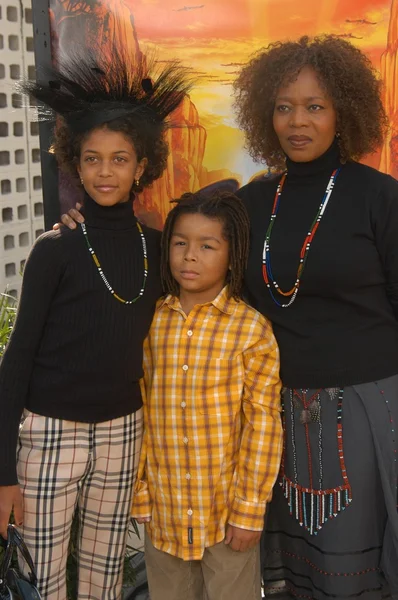 Alfre Woodard, filha Mavis e filho Duncan — Fotografia de Stock