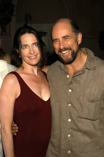Sheila Kelley e o marido Richard Schiff — Fotografia de Stock