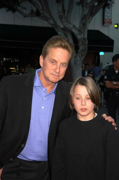 Michael Douglas and Rory Culkin — Stock Photo, Image