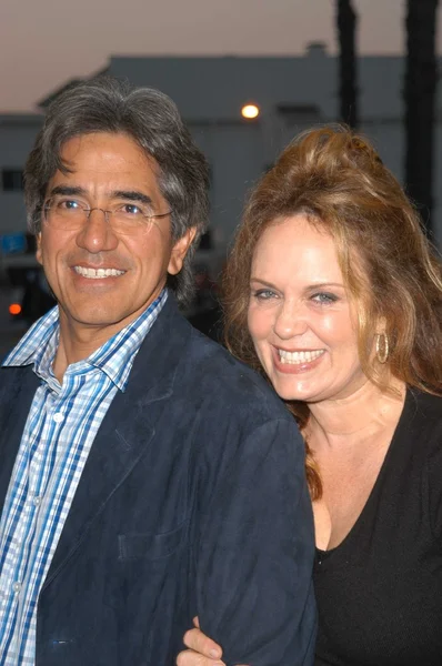 Catherine Bach and husband Peter — Stock Photo, Image