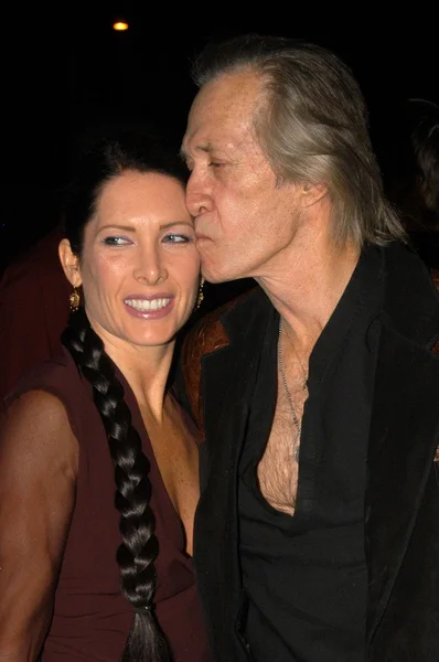 Annie bierman och david carradine — Stockfoto