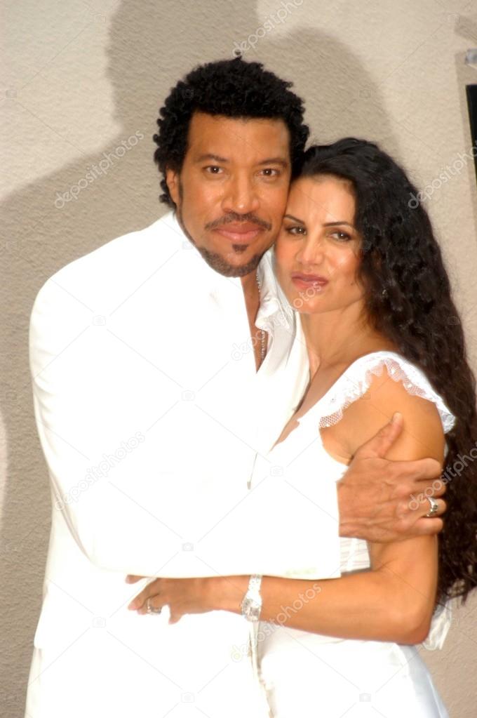 Lionel Richie and wife Diane – Stock Editorial Photo © s_bukley #17751109