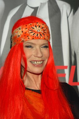 Chris burke, heather Locklear'ı ve arkadaşları