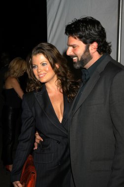 Yasmine bleeth ve paul cerrito koca