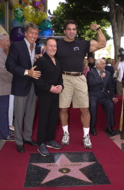 Mickey hargitay, jack lalanne ve lou ferrigno