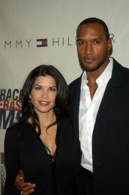 Lauren sanchez ve henry simmons