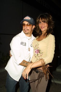 AJ mclean ve sarah martin