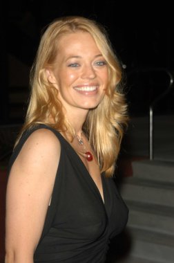 Jeri Ryan