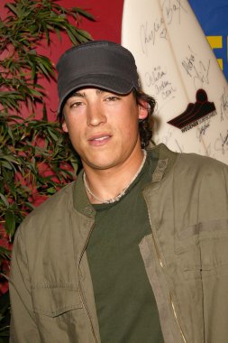Andrew Keegan