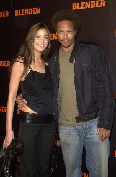 Gary Dourdan e data — Fotografia de Stock