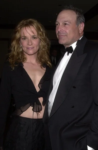 Lea thompson i mąż howard deutch — Zdjęcie stockowe