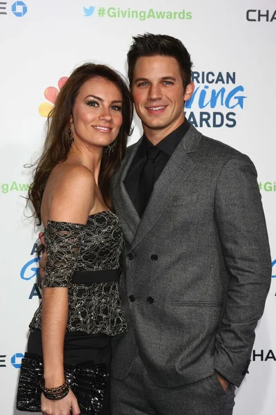 Matt Lanter y Angela Stacy —  Fotos de Stock