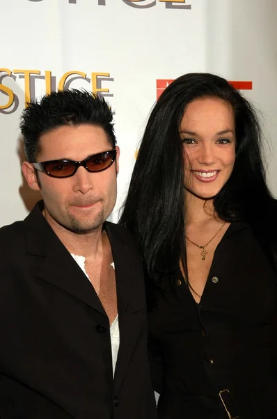 Corey feldman 和妻子苏茜斯普拉格 — 图库照片