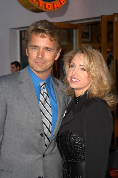 John Schneider and wife Elly — Stock Photo, Image