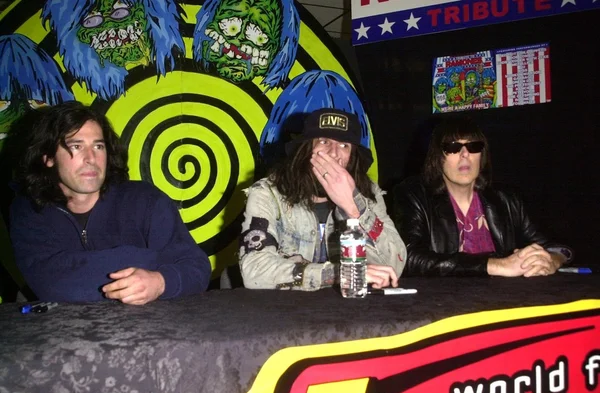 Pete Yorn, Rob Zombie and Johnny Ramone — Stock Photo, Image