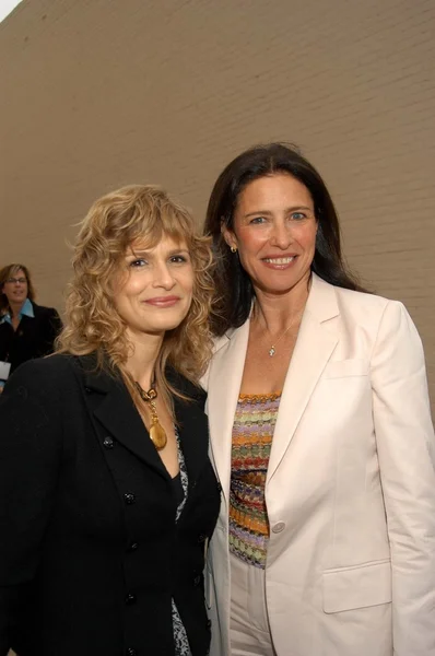 Kyra Sedgwick and Mimi Rodgers — Stock Photo, Image