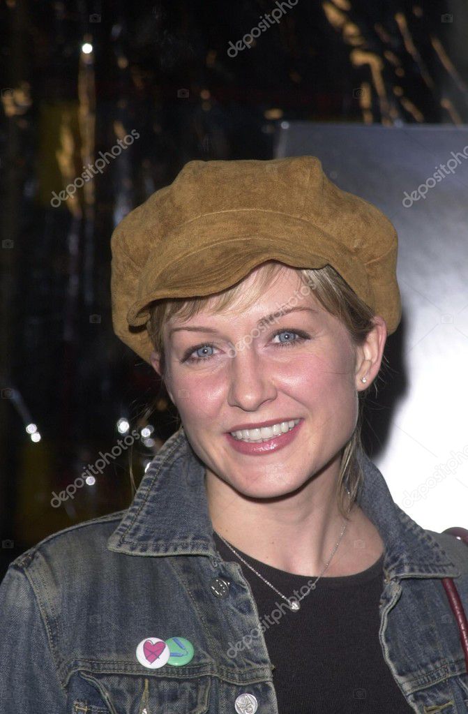 Amy carlson in blue bloods hi-res stock photography and images - Alamy