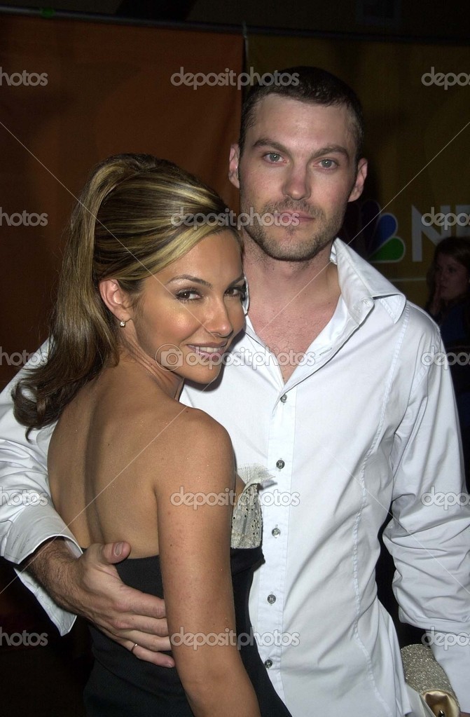 depositphotos_17767891-stock-photo-vanessa-marcil-and-husband-brian.jpg