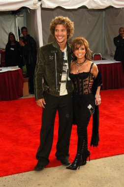 Justin guarini ve paula abdul