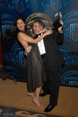 Jill hennessey ve robert asal