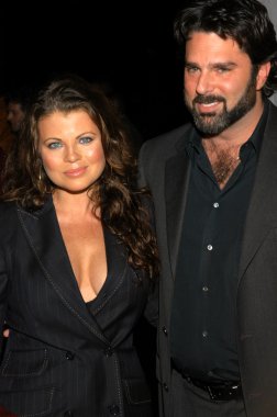 Yasmine bleeth ve paul cerrito koca