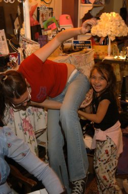 Simone shugerman ve kate takach