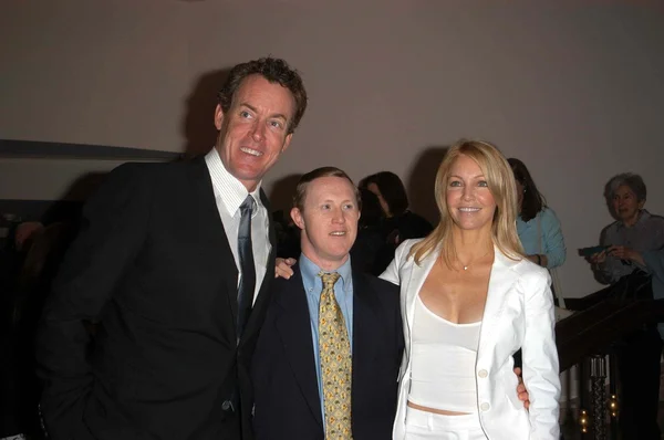 John C. McGinley, Chris Burke y Heather Locklear — Foto de Stock