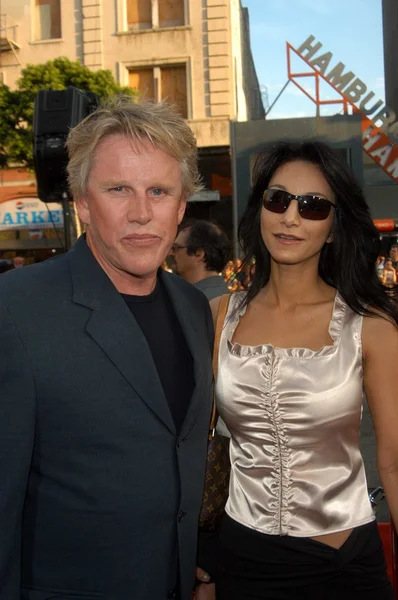 Gary Busey and date — Stock Photo, Image