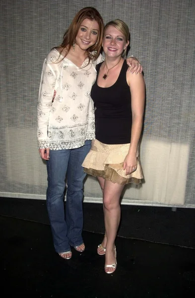 Alyson hannigan i melissa joan hart — Zdjęcie stockowe