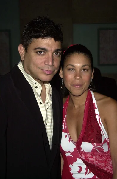 Michael delorenzo och datum julia mendoza — Stockfoto