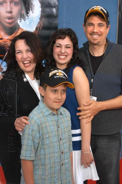 ロビー ・ ベンソンと家族 — ストック写真